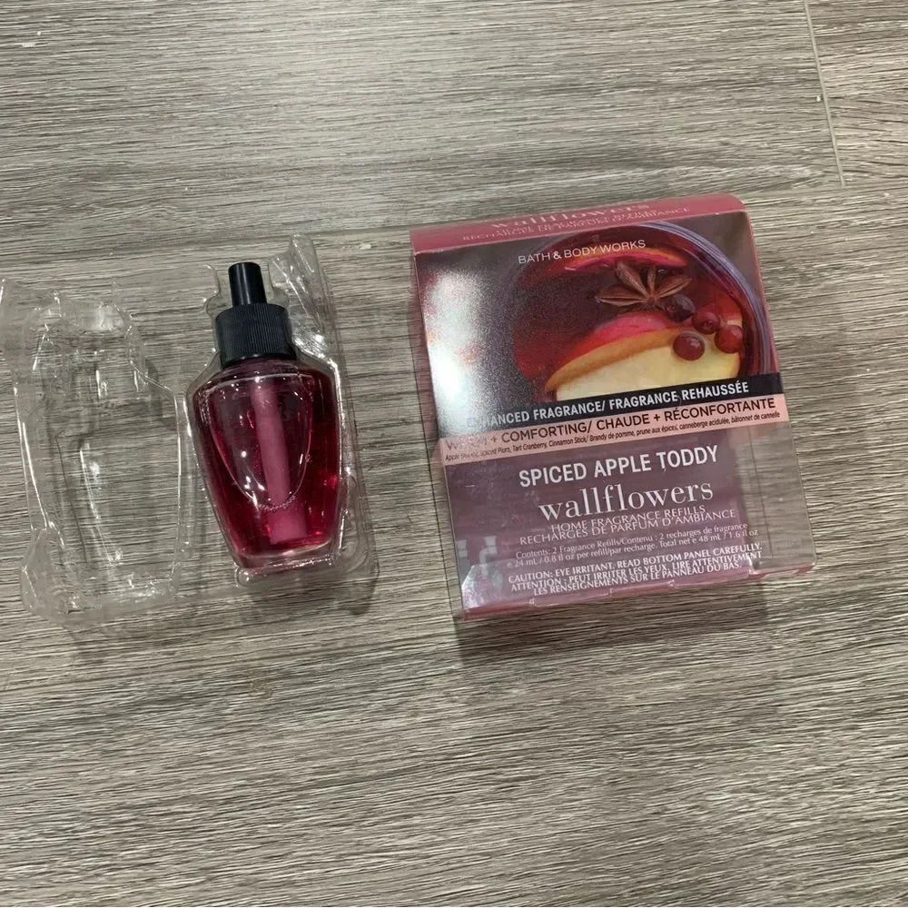 3/$25 ✺ BATH AND BODY WORKS Spiced Apple Toddy Single 1 x Wallflower